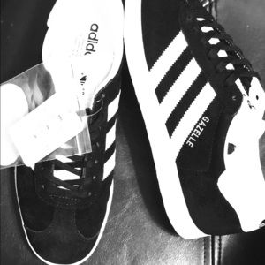 ADIDAS GAZELLE -WOMENS 8.5